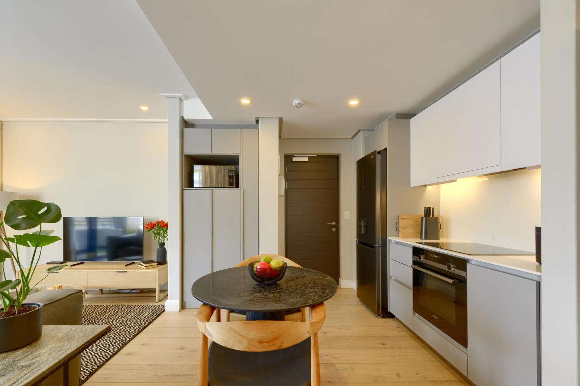 Apartment 7 On Bantry Luxury 305