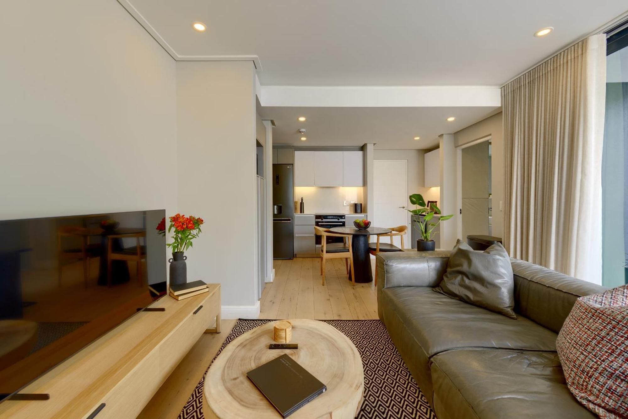 7 On Bantry Luxury 305